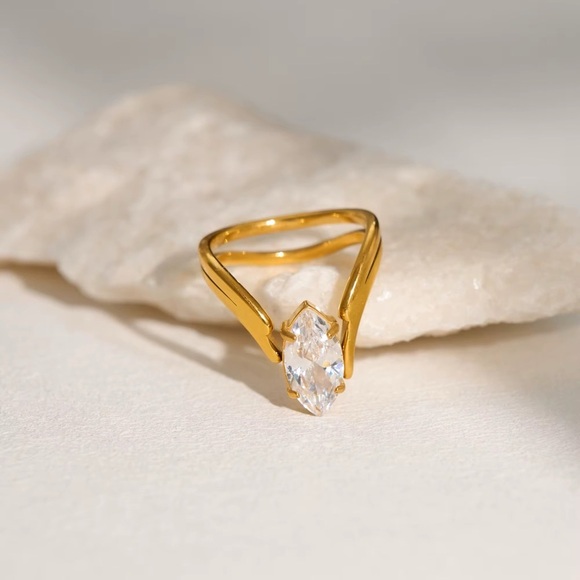 18K Gold Plated Marquise CZ Ring - Picture 4 of 8